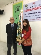 Alya Sabilla, Juara Satu Lomba Pidato Bahasa Jepang Wilayah Sumut & Aceh, bersama Konsul Jenderal Takeshi ISHII